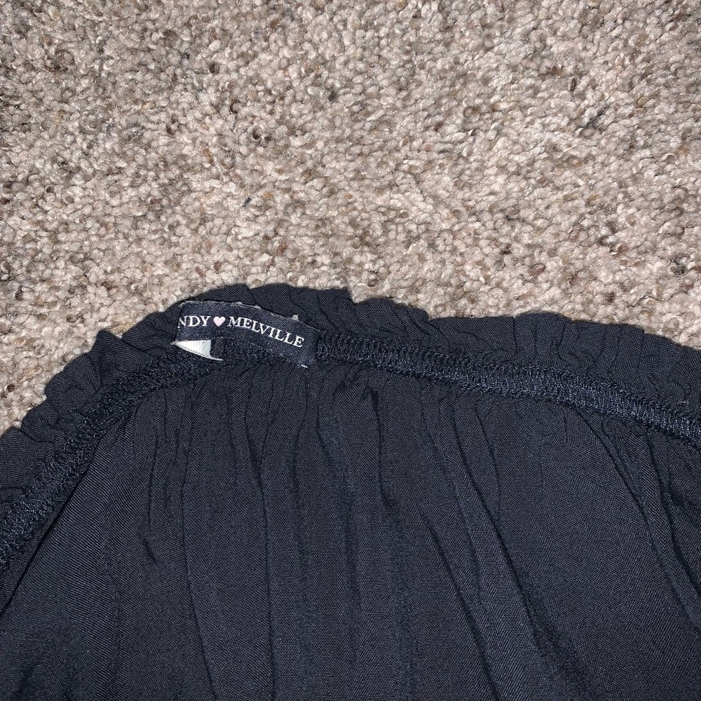 brandy melville off the shoulder top - Picture 3 of 3
